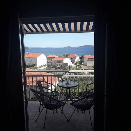 Apartment Senka Orebic Bagian luar foto