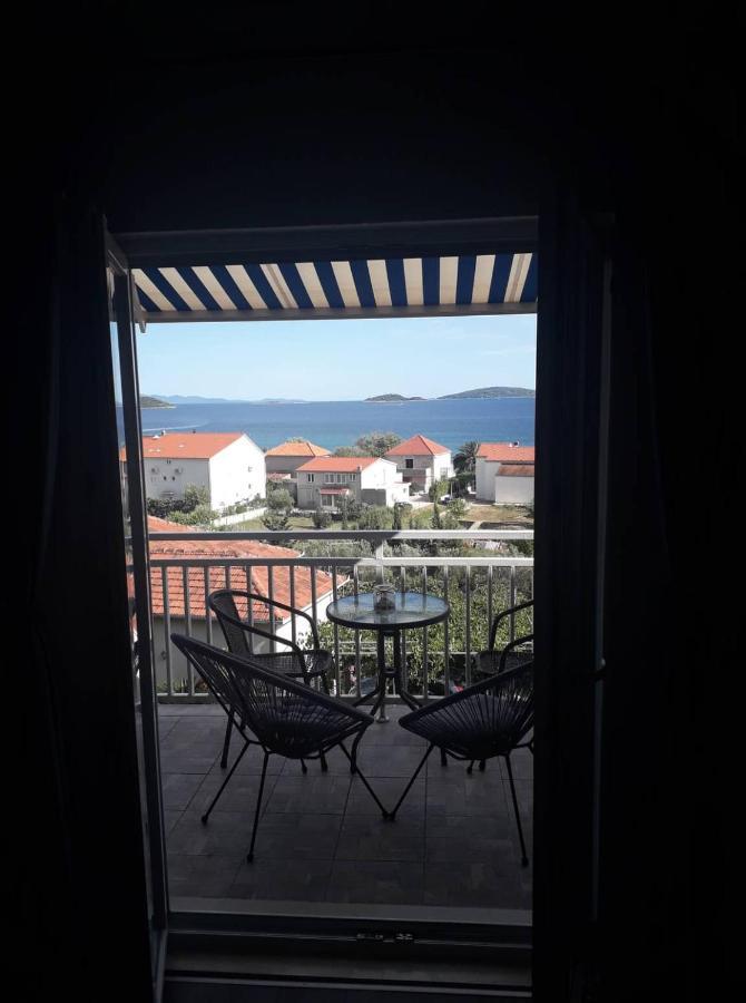 Apartment Senka Orebic Bagian luar foto