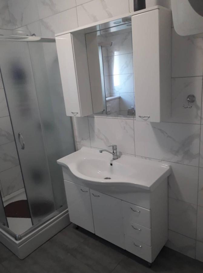 Apartment Senka Orebic Bagian luar foto