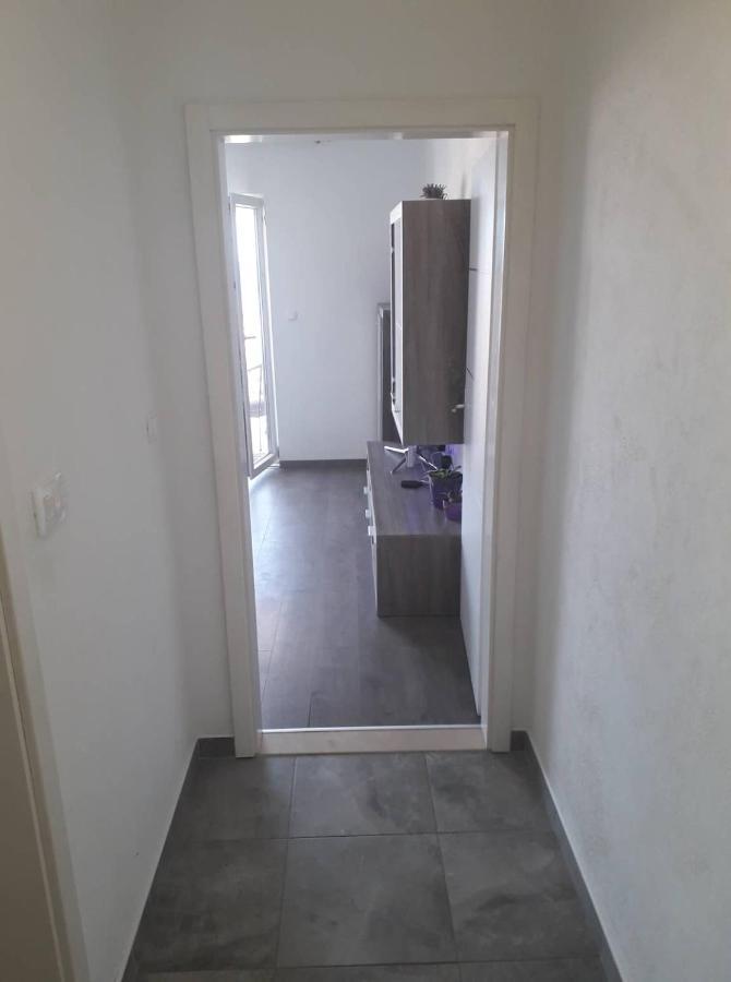 Apartment Senka Orebic Bagian luar foto